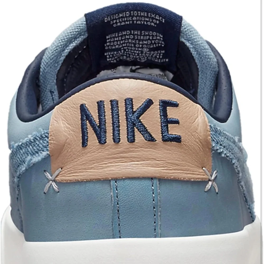 Nike Zoom Blazer Low Pro GT PRM in White/ Navy Size 7 in men’s 8.5 in women’s